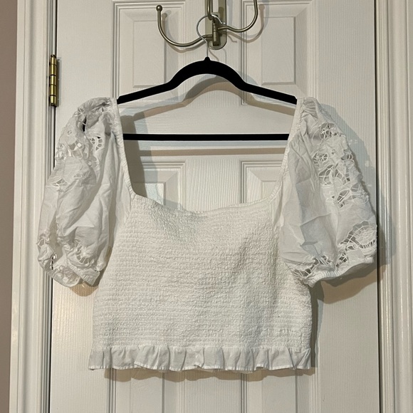 American Eagle Size XL White Top - Picture 4 of 4